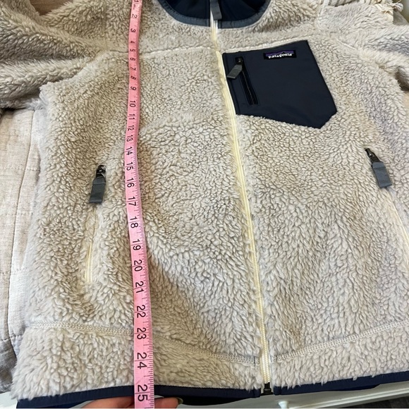 Patagonia Classic Retro Fleece Jacket - Picture 13 of 13